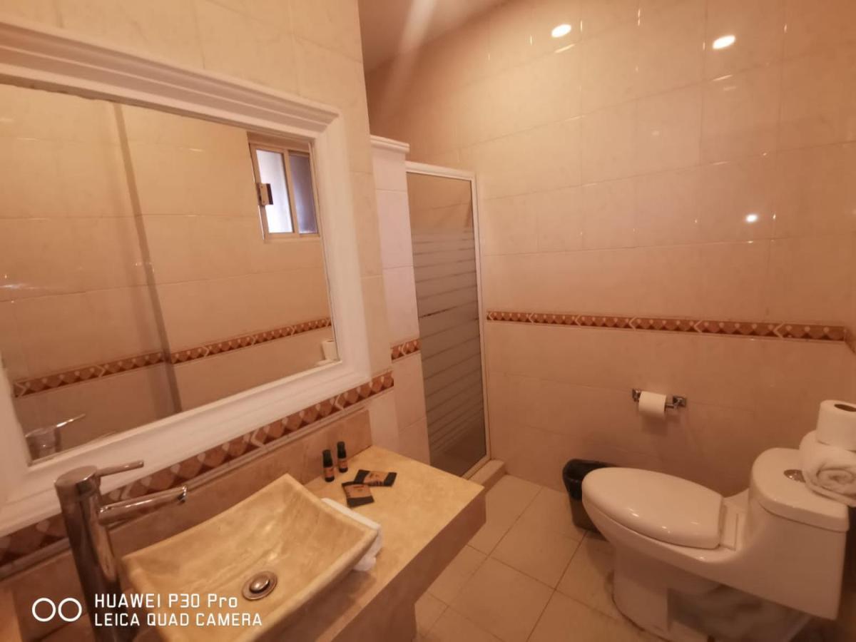 Savoy Express Hotell Torreón Exteriör bild