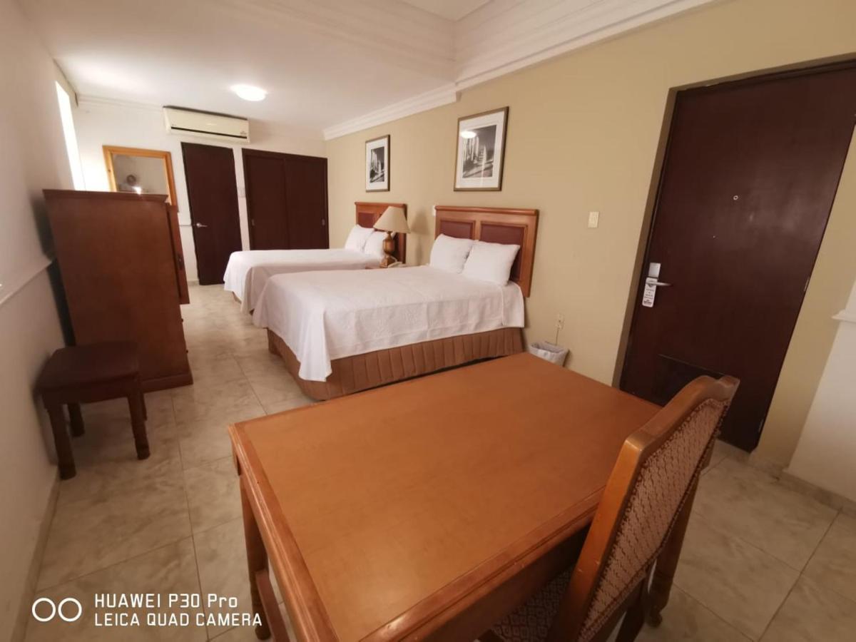 Savoy Express Hotell Torreón Exteriör bild