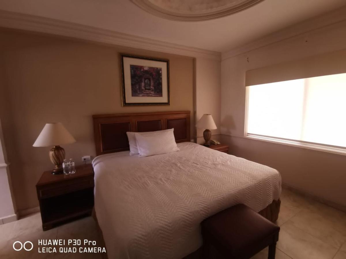 Savoy Express Hotell Torreón Exteriör bild