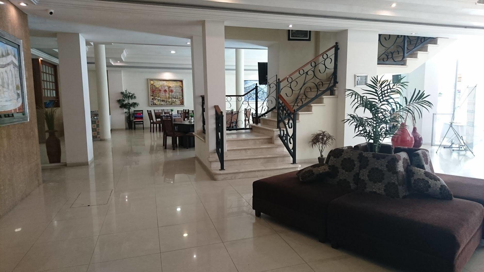 Savoy Express Hotell Torreón Exteriör bild
