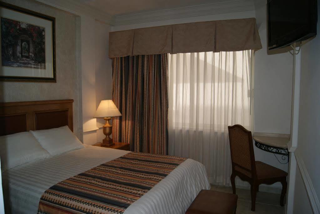 Savoy Express Hotell Torreón Exteriör bild